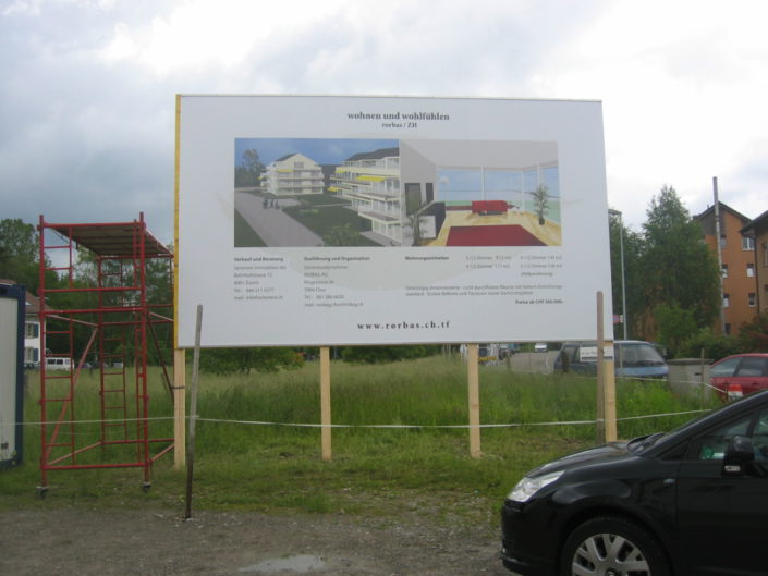 Schilder, Baustelle, Montage, Rorbas, Schweiz