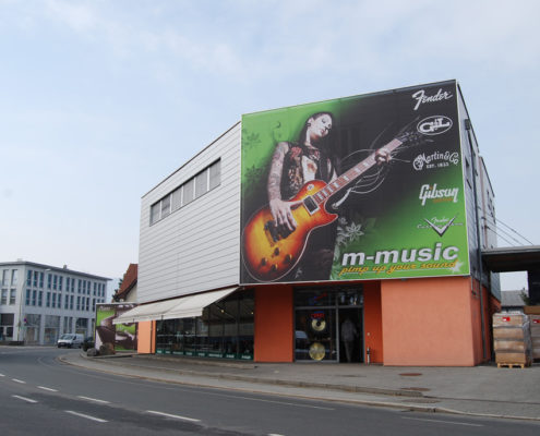 Textilfassade, Textilbespannung, Werbetechnik 16 Textilfassade, M-Music, Lustenau